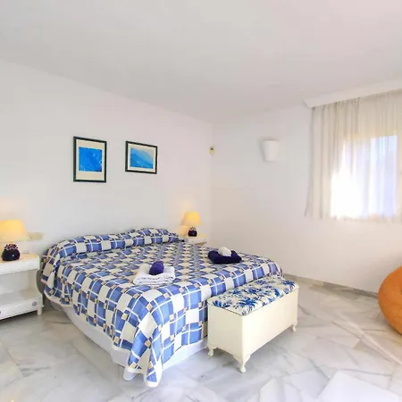 1175 El Paraiso Villa *