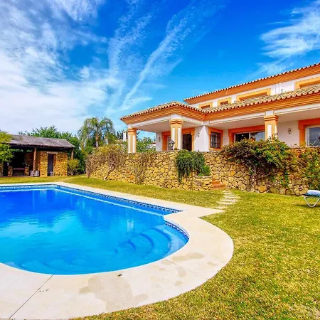 Villa 1175 El Paraiso Estepona
