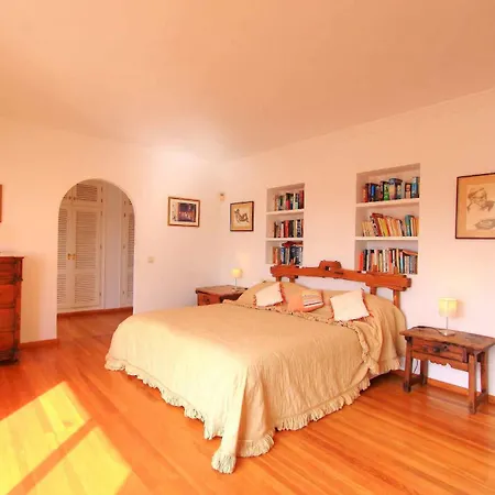 1175 El Paraiso Villa *