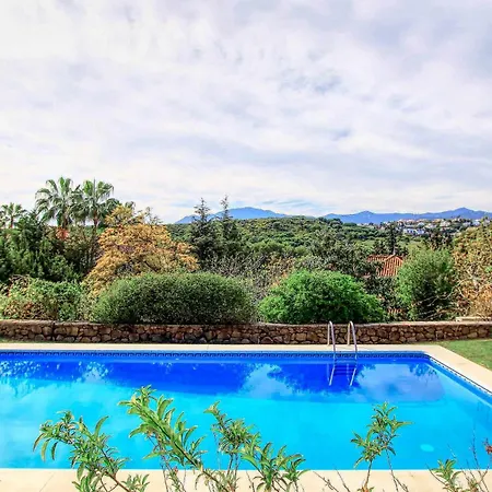 Villa 1175 El Paraiso
